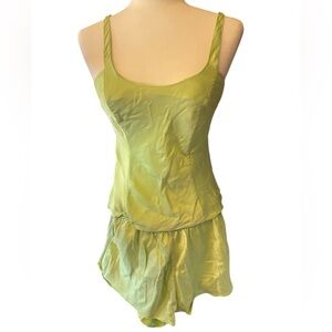Victoria’s Secret Cami & short set Y2K 100% silk Small Camisole Lingerie